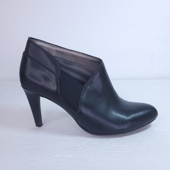 Adrienne Vittadini Black Leather Tikki Ankle Booties Heels Size 7 - Picture 2 of 11